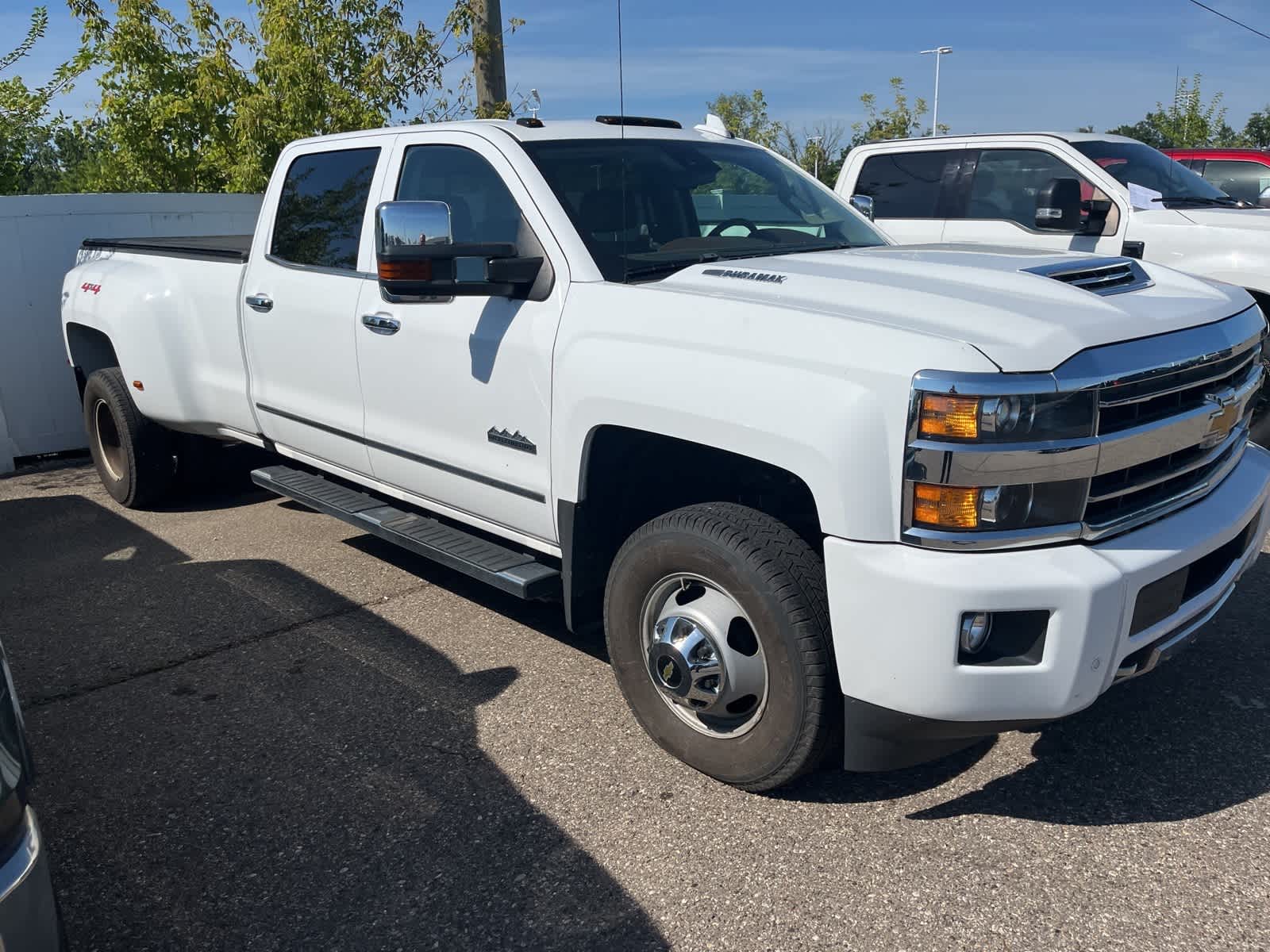 Thumbnail: 2019 Chevrolet Silverado 3500 - 18