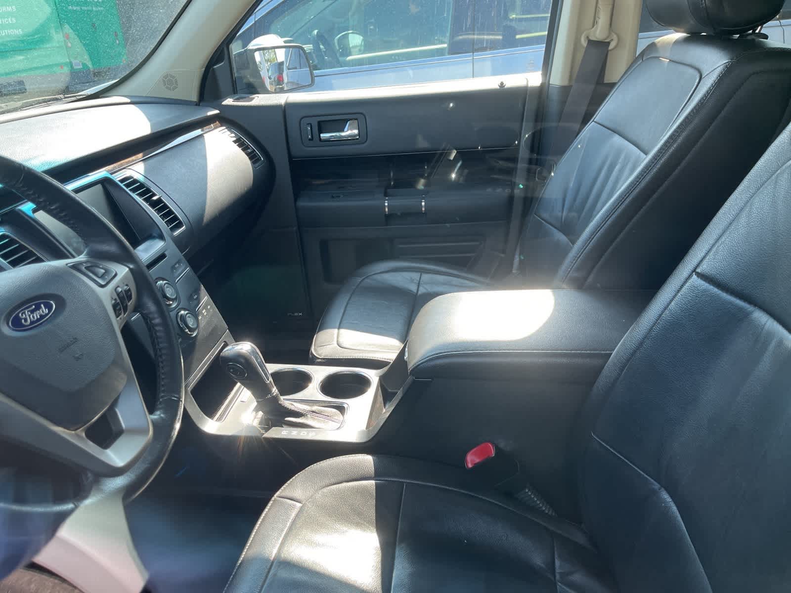 2013 Ford Flex SEL 23