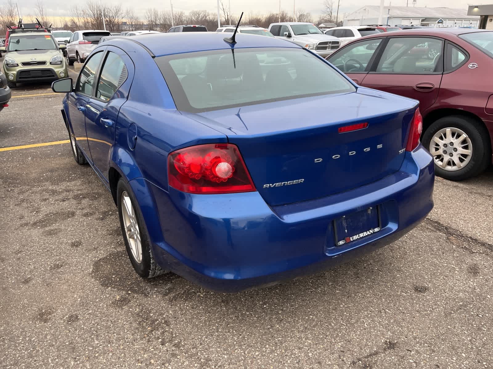 Thumbnail: 2013 Dodge Avenger - 10