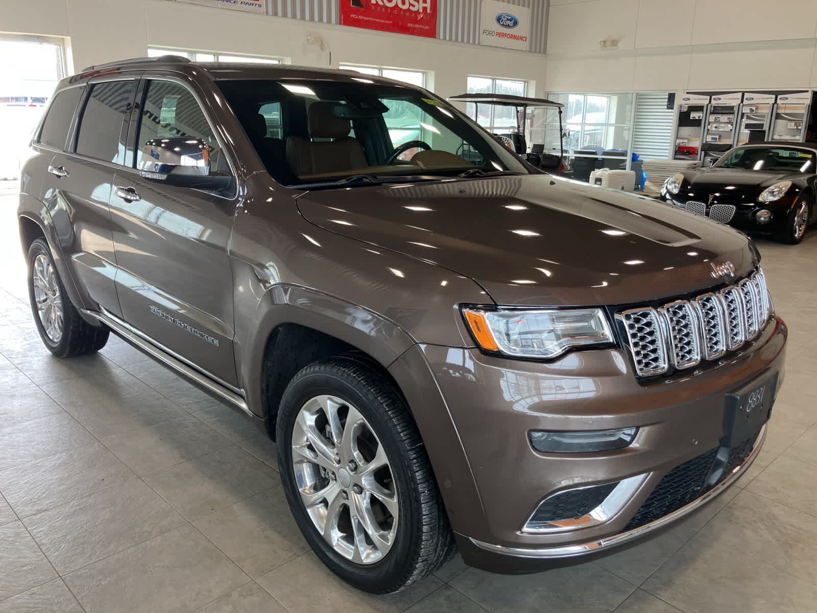 Thumbnail: 2021 Jeep Grand Cherokee - 3