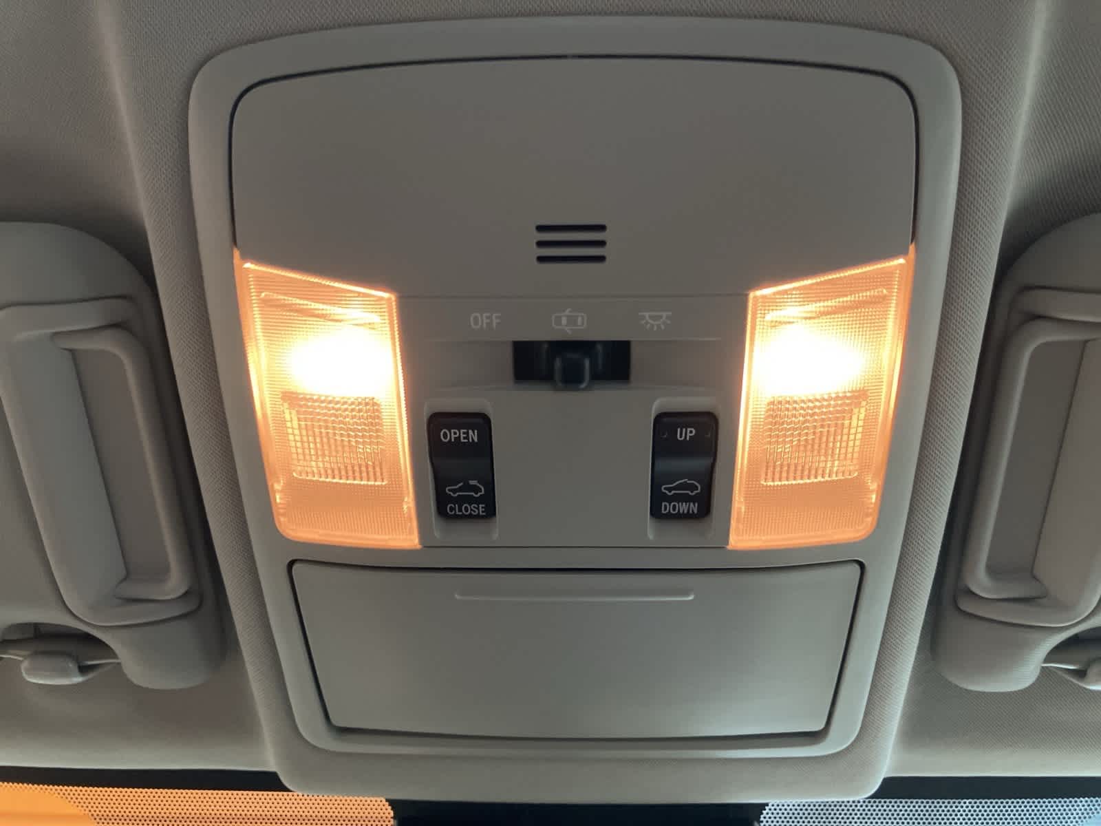 Thumbnail: 2017 Toyota RAV4 - 22