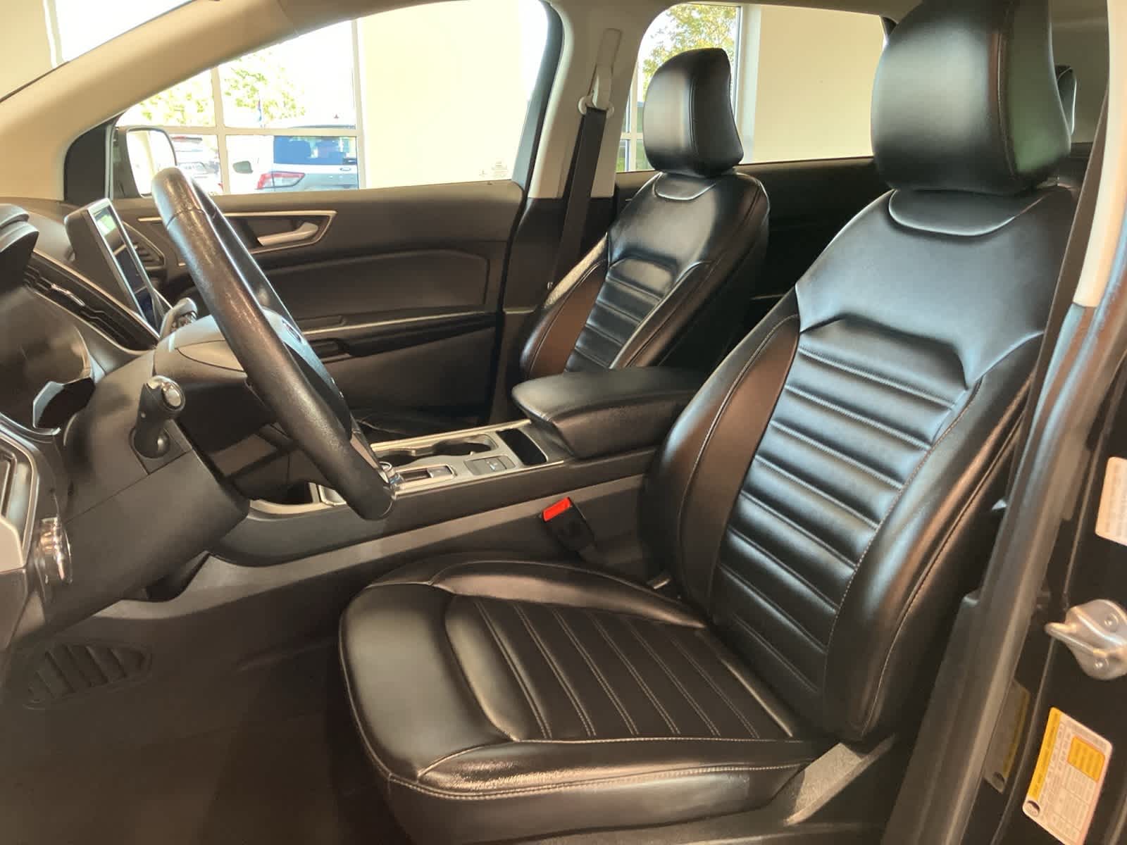 Thumbnail: 2022 Ford Edge - 10