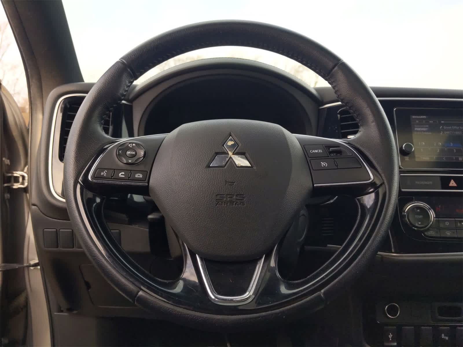 2019 Mitsubishi Outlander LE 23