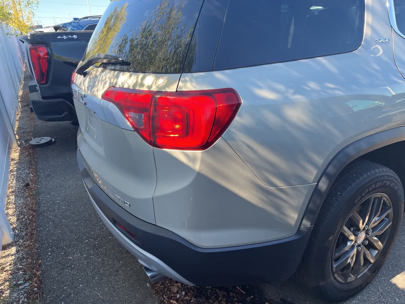 Thumbnail: 2017 GMC Acadia - 12