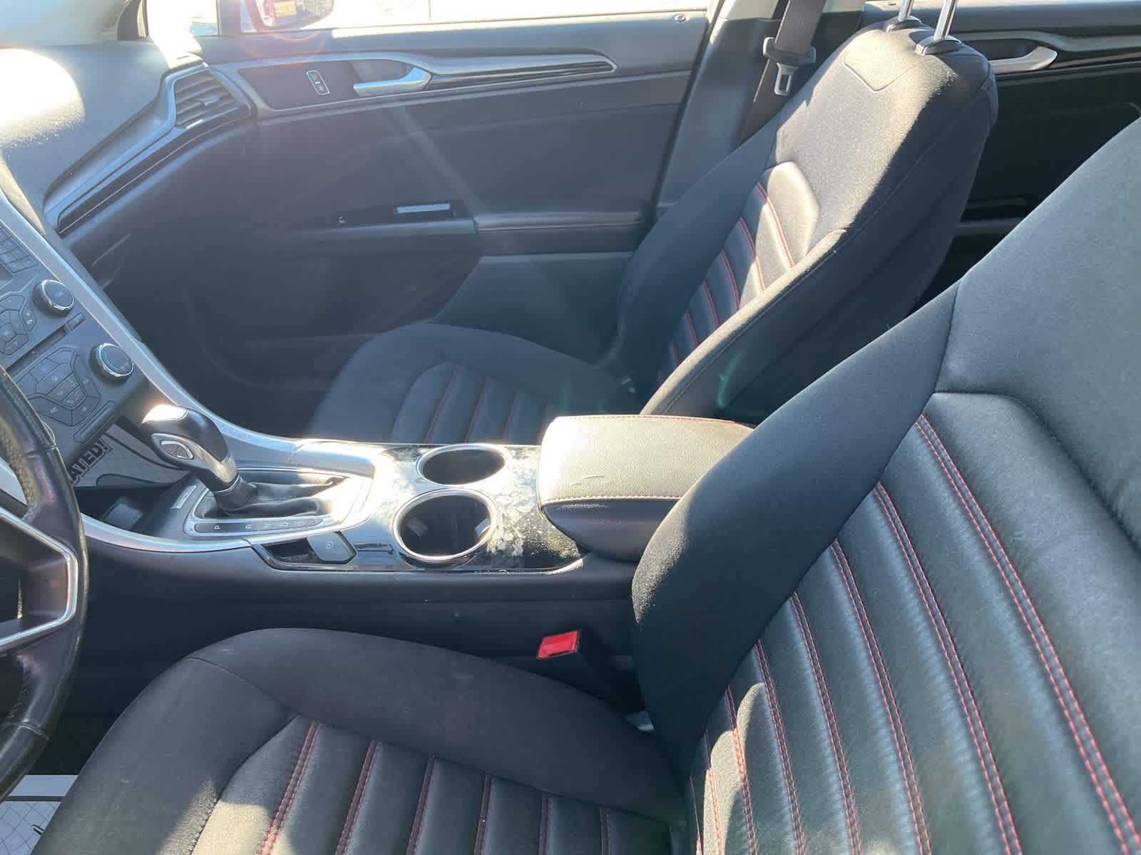 Thumbnail: 2013 Ford Fusion - 25