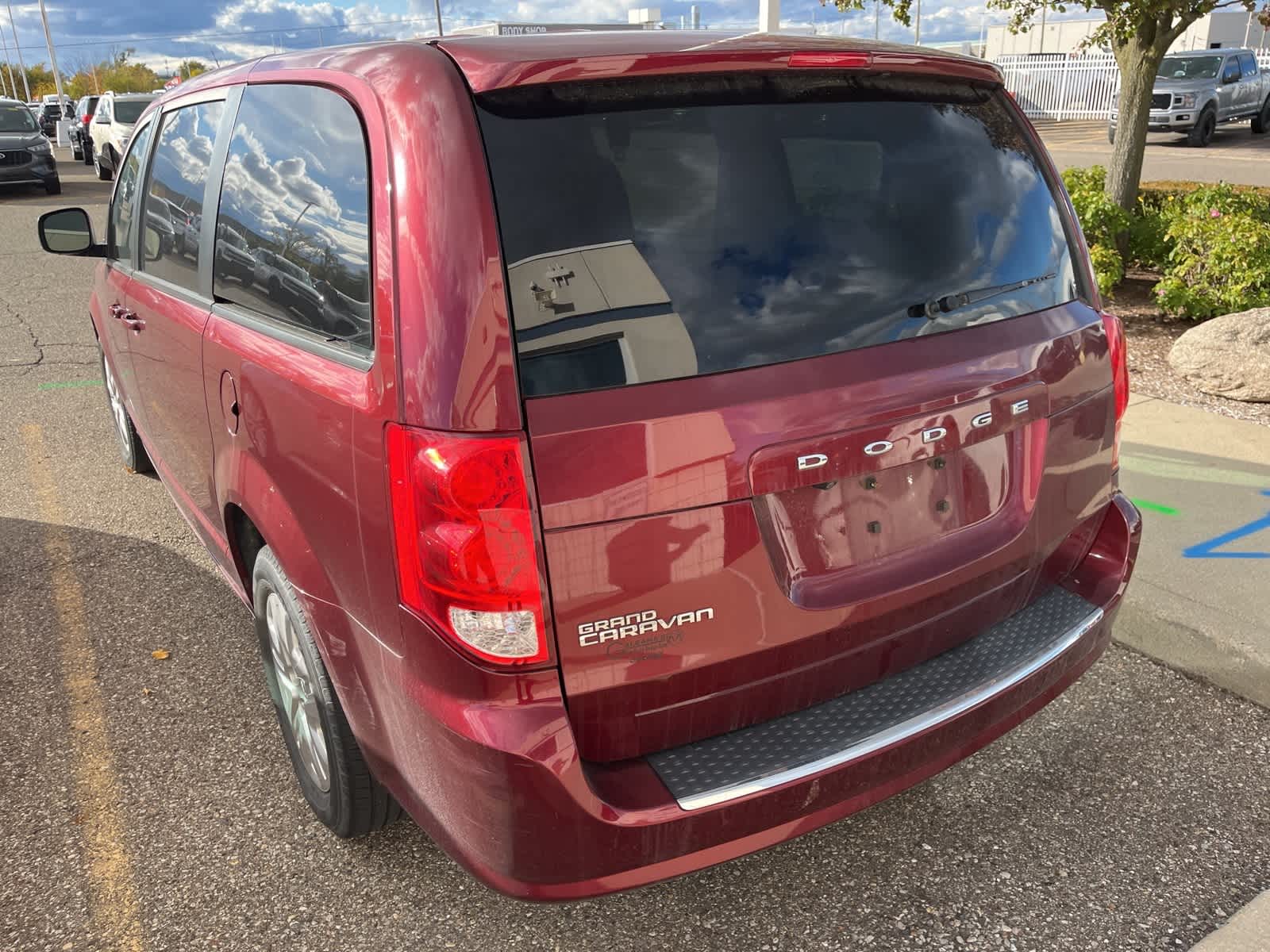 Thumbnail: 2018 Dodge Grand Caravan - 11