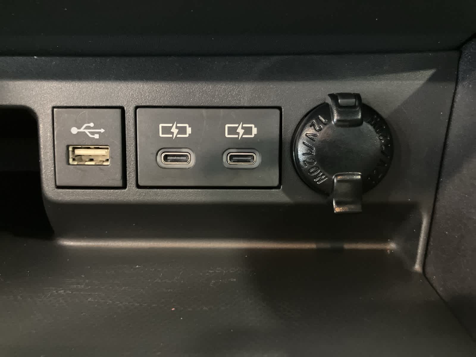 Thumbnail: 2023 Toyota Highlander - 20