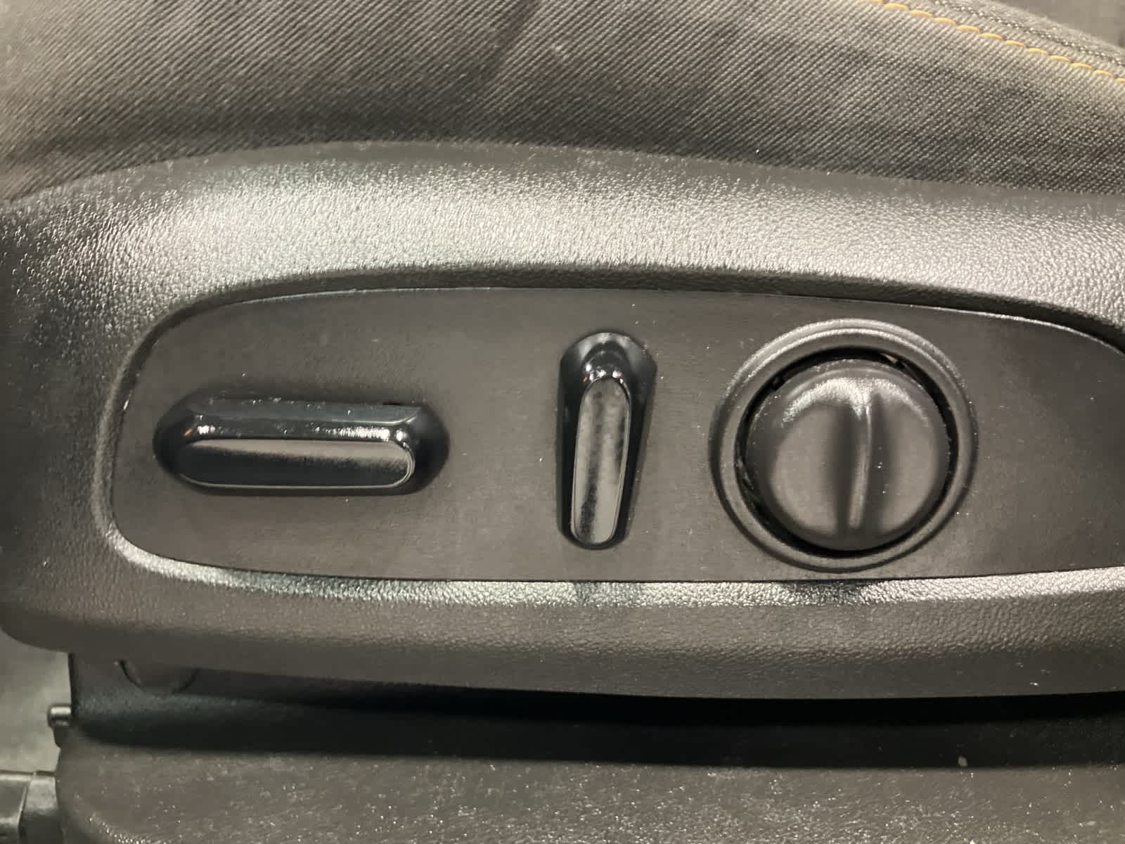 Thumbnail: 2018 Chevrolet Equinox - 11