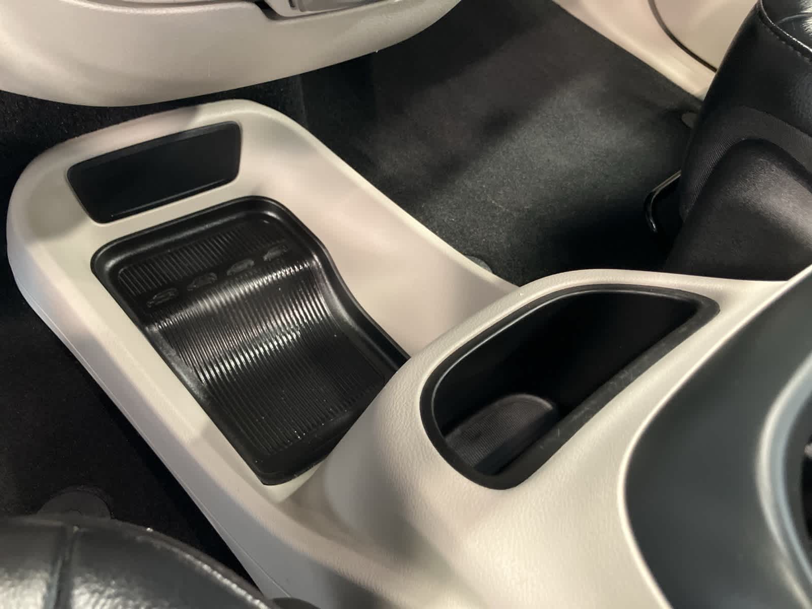 Thumbnail: 2022 Chrysler Pacifica - 18