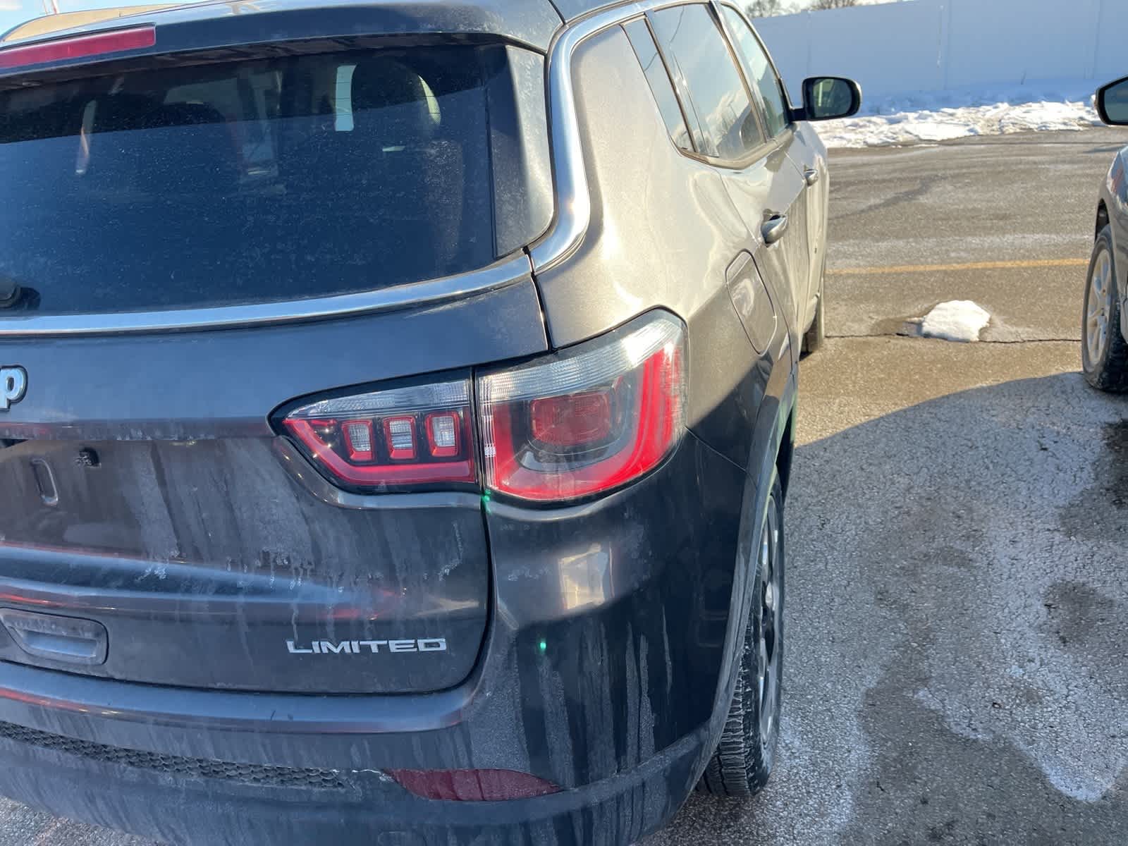 Thumbnail: 2020 Jeep Compass - 13