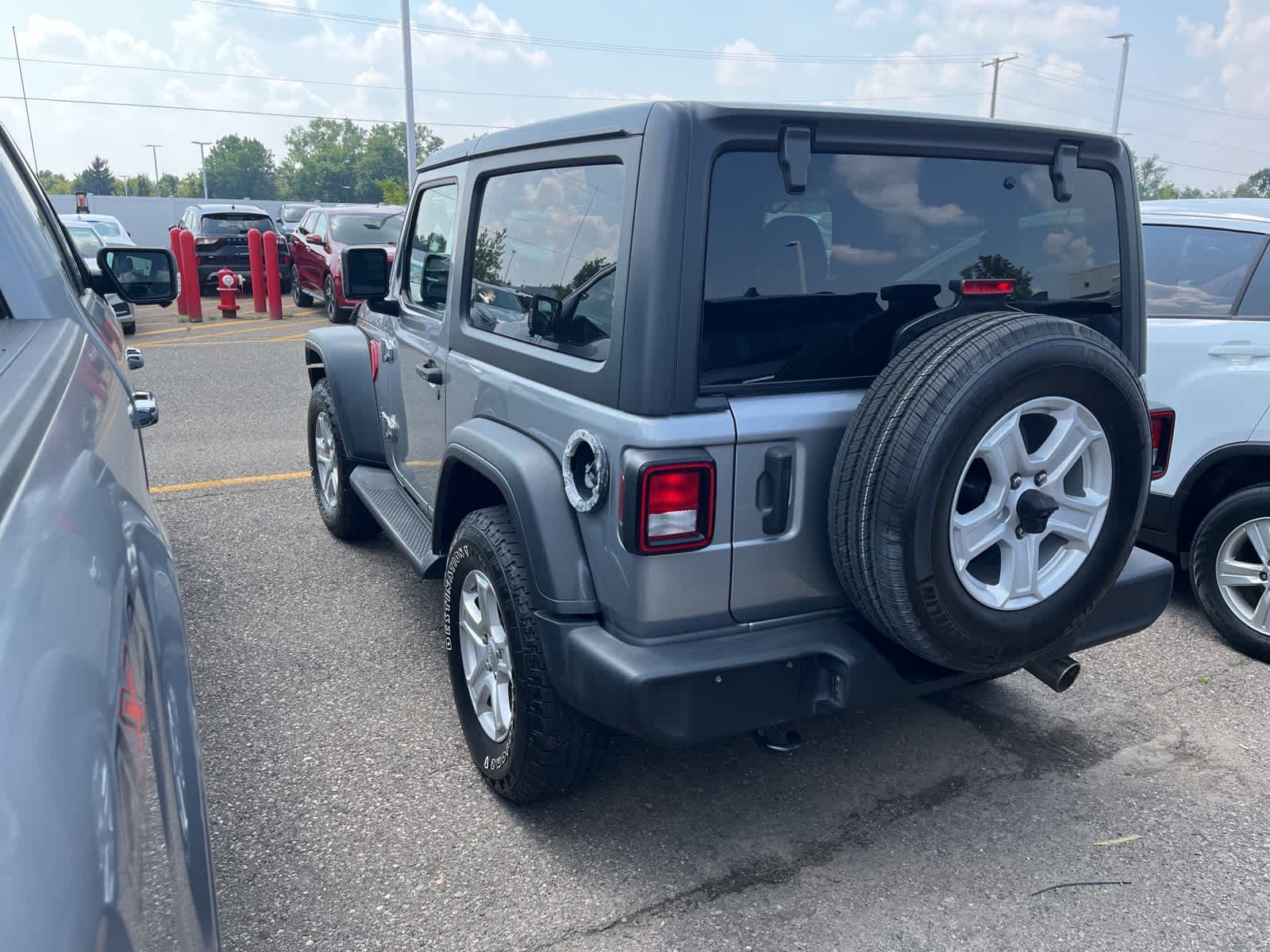 Thumbnail: 2020 Jeep Wrangler - 11