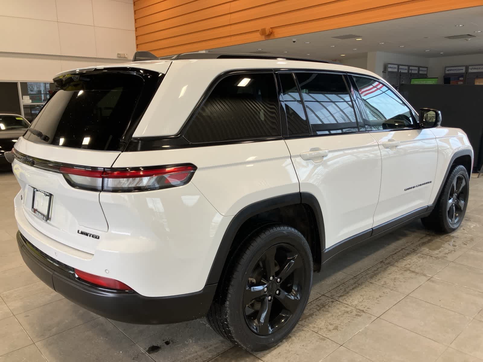 Thumbnail: 2023 Jeep Grand Cherokee - 5