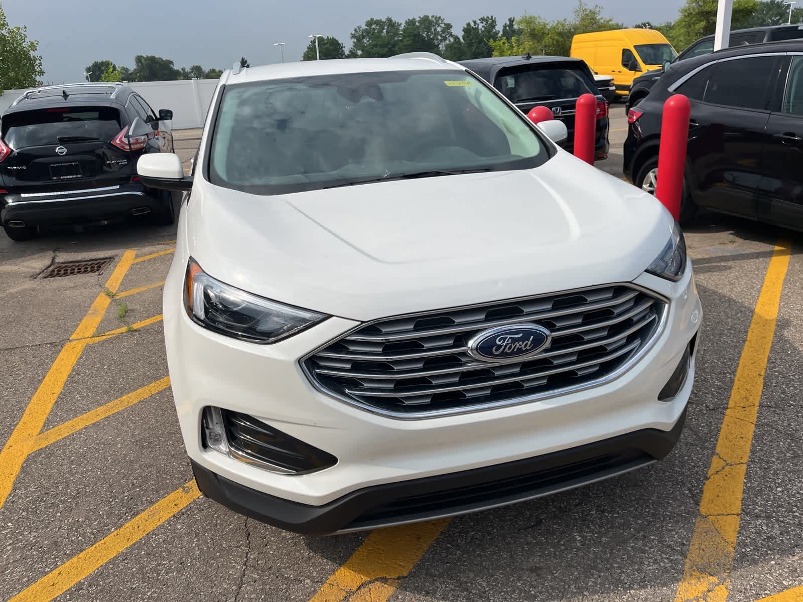 Thumbnail: 2022 Ford Edge - 19