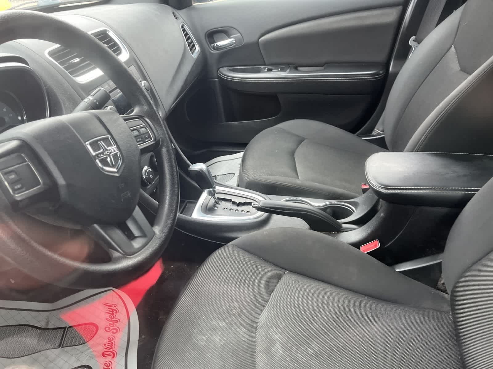 Thumbnail: 2013 Dodge Avenger - 28