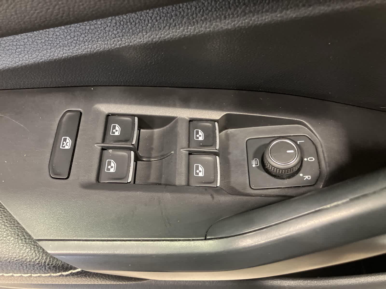 Thumbnail: 2024 Volkswagen Jetta - 13