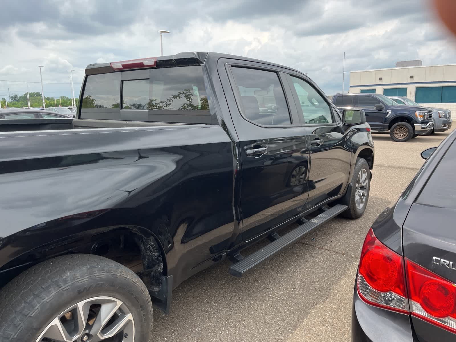 Thumbnail: 2021 Chevrolet Silverado 1500 - 14