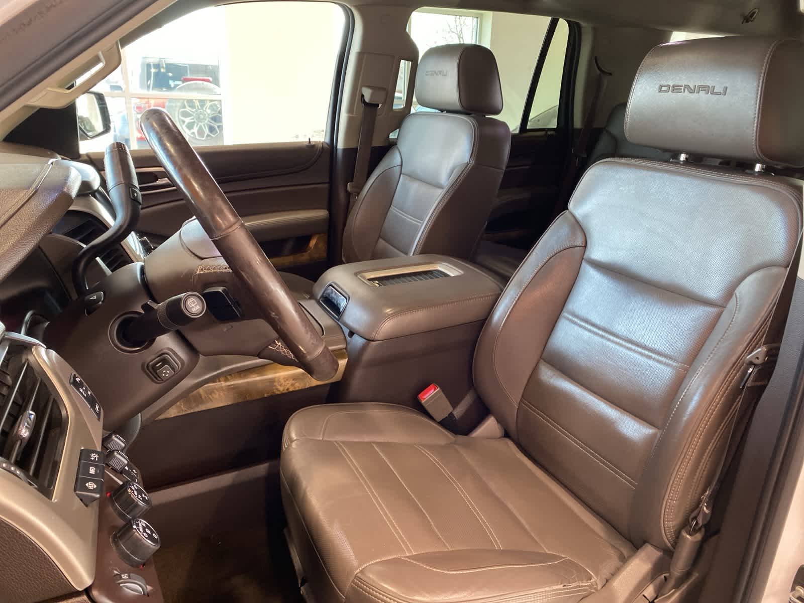 Thumbnail: 2016 GMC Yukon - 11