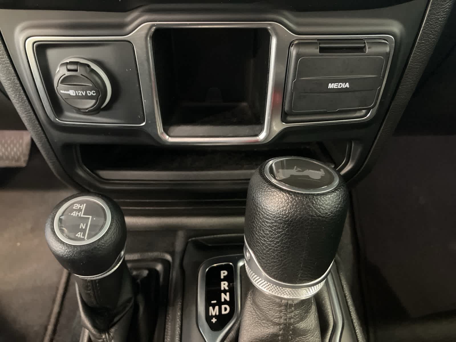 Thumbnail: 2021 Jeep Wrangler - 15