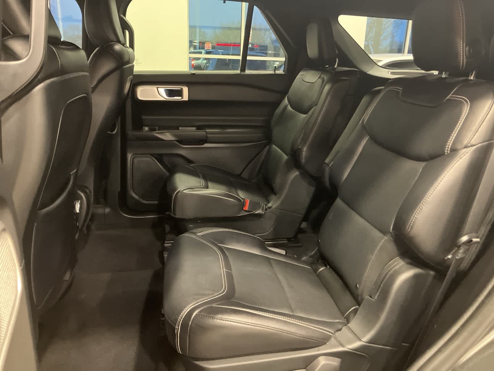 Thumbnail: 2020 Ford Explorer - 26