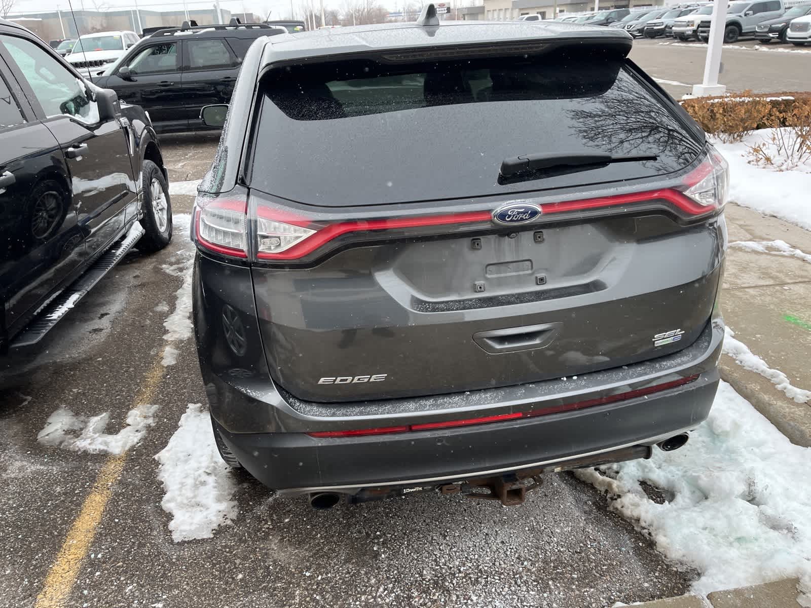 Thumbnail: 2015 Ford Edge - 11