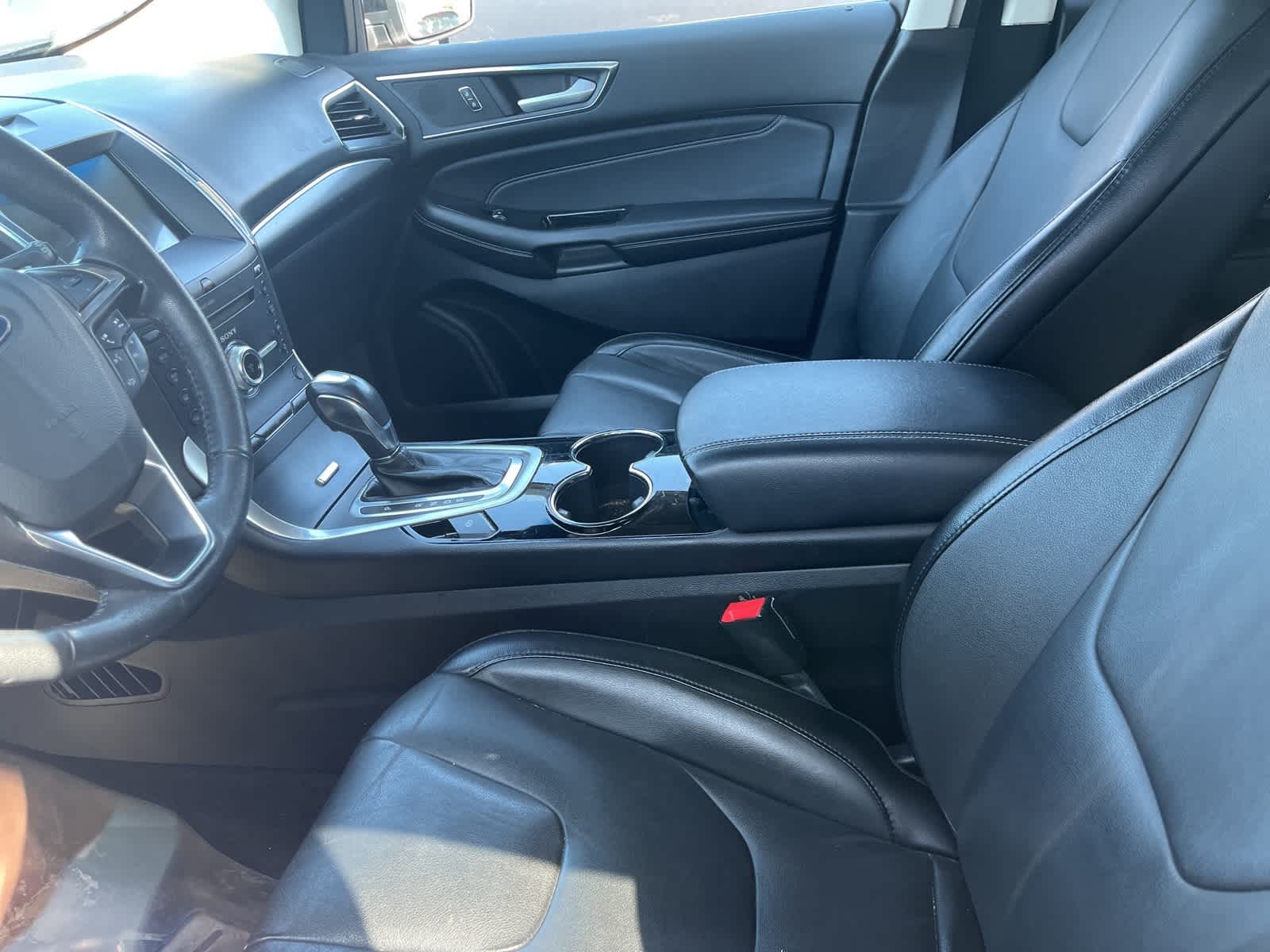 Thumbnail: 2018 Ford Edge - 24