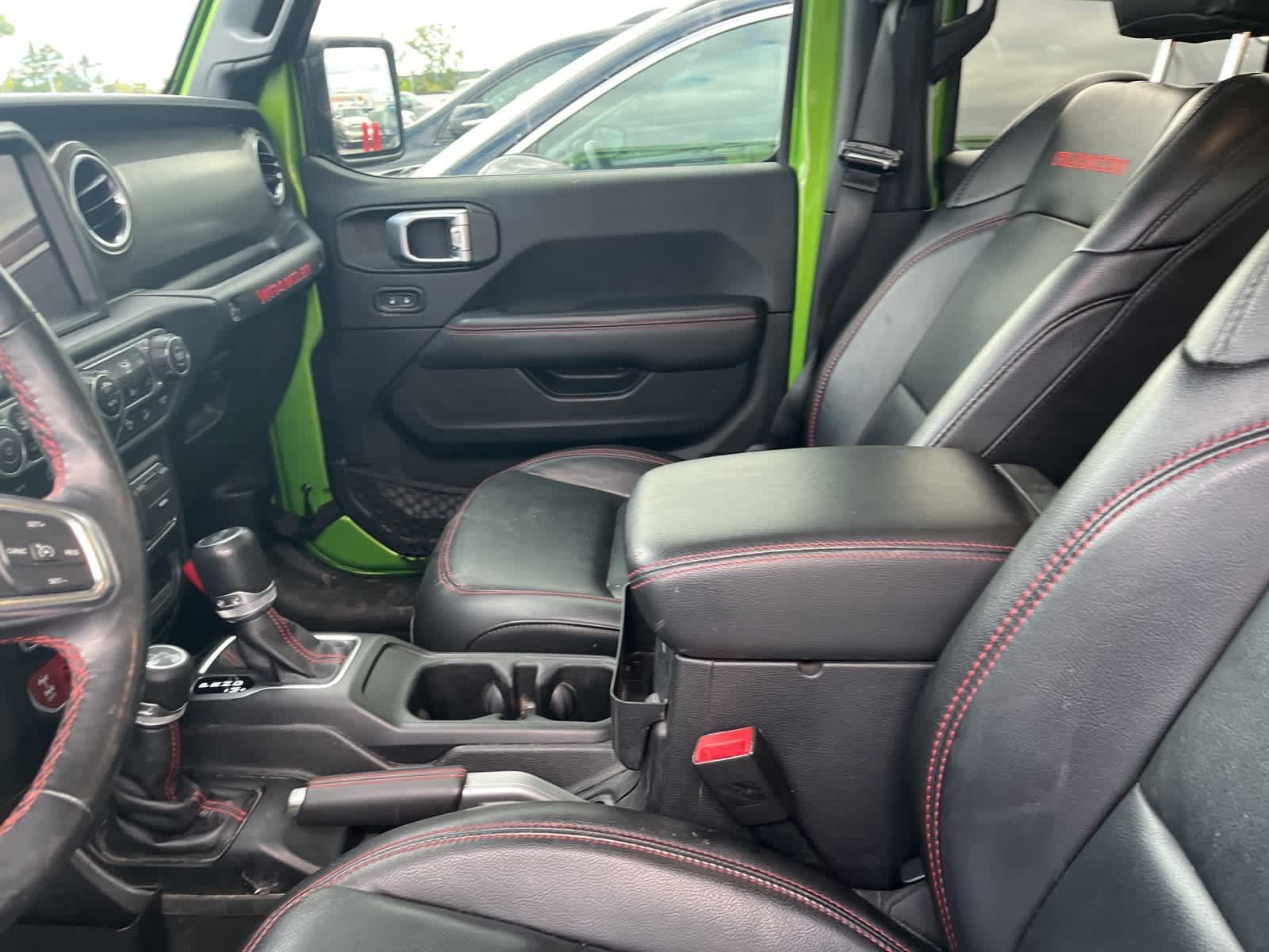 Thumbnail: 2019 Jeep Wrangler - 24