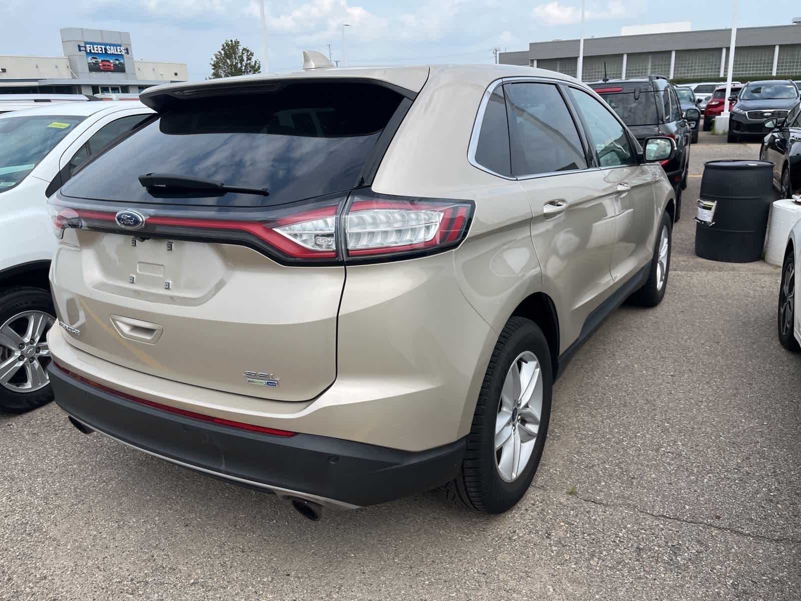 Thumbnail: 2018 Ford Edge - 12