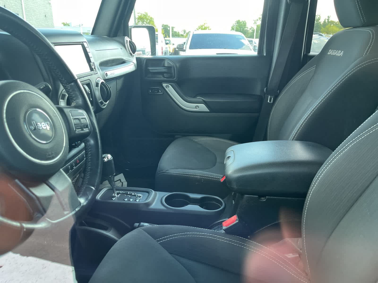 Thumbnail: 2019 Jeep Wrangler - 25