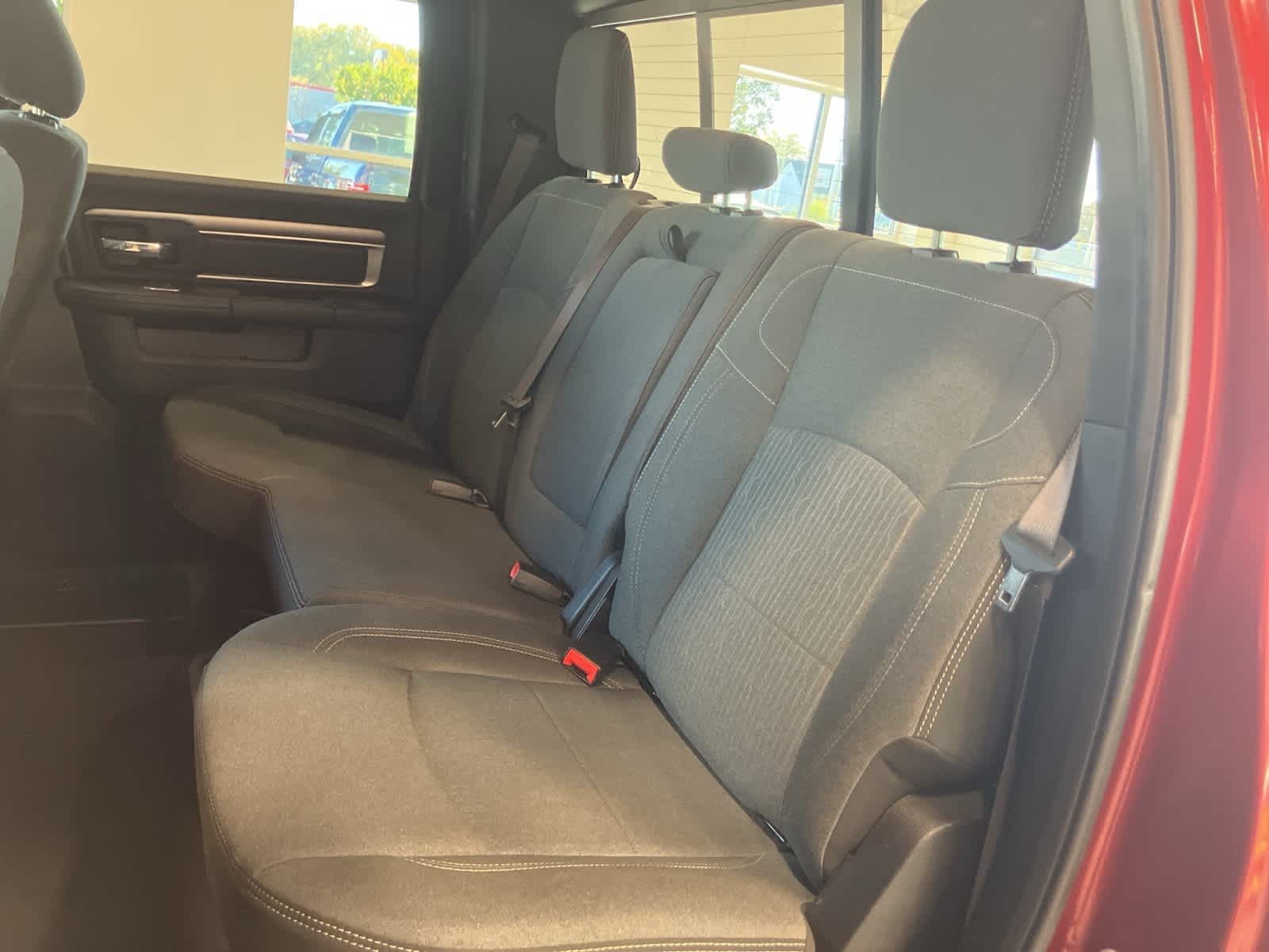 Thumbnail: 2021 RAM 1500 Classic - 27