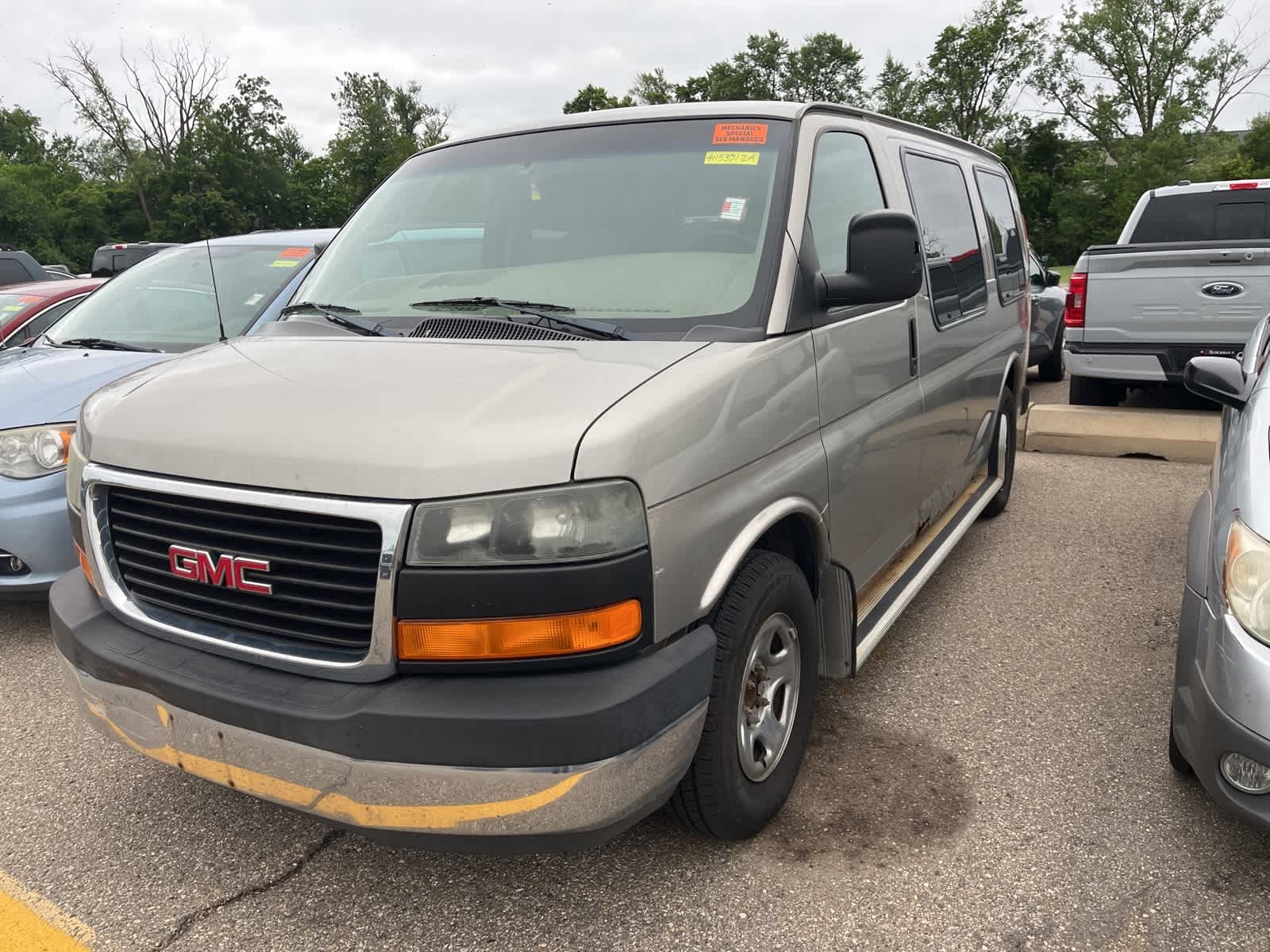 2004 GMC Savana  -
                  Sterling Heights, MI