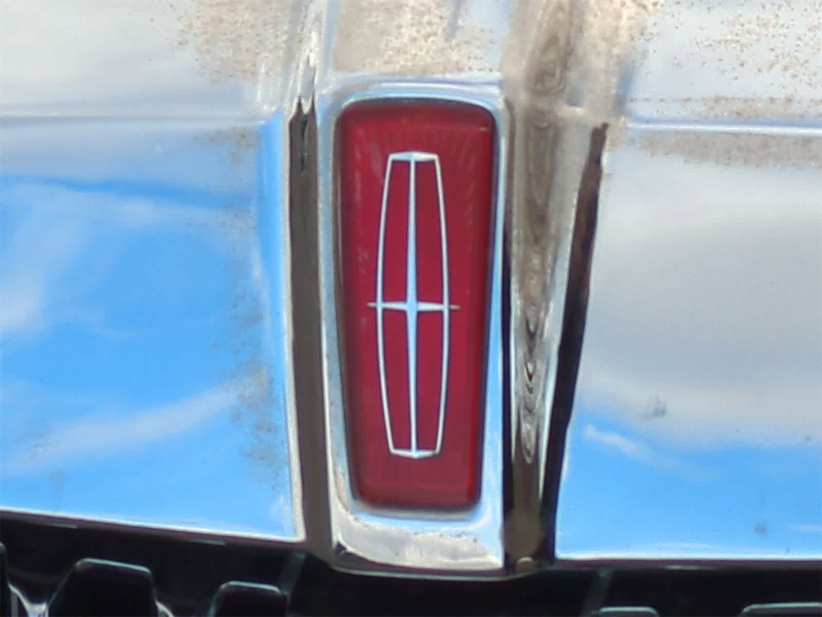 2000 Lincoln Town Car Signature 11