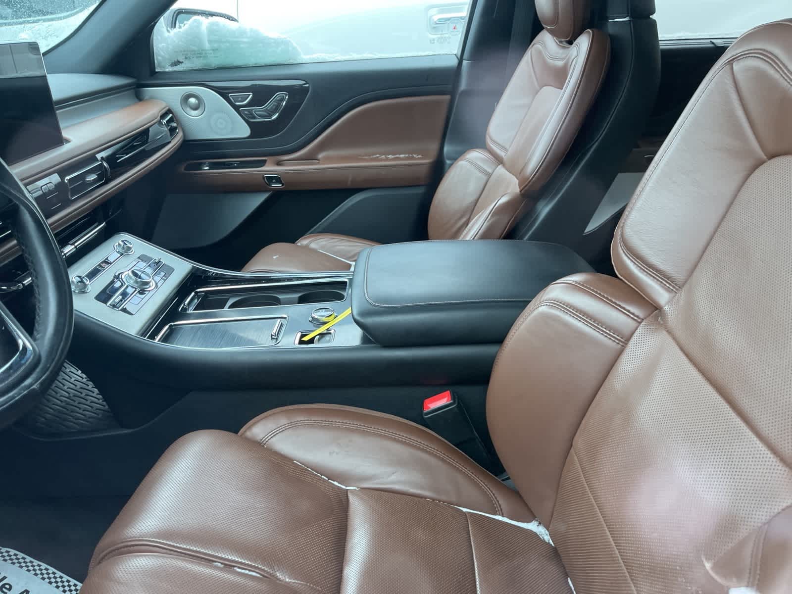 Thumbnail: 2020 Lincoln Aviator - 23