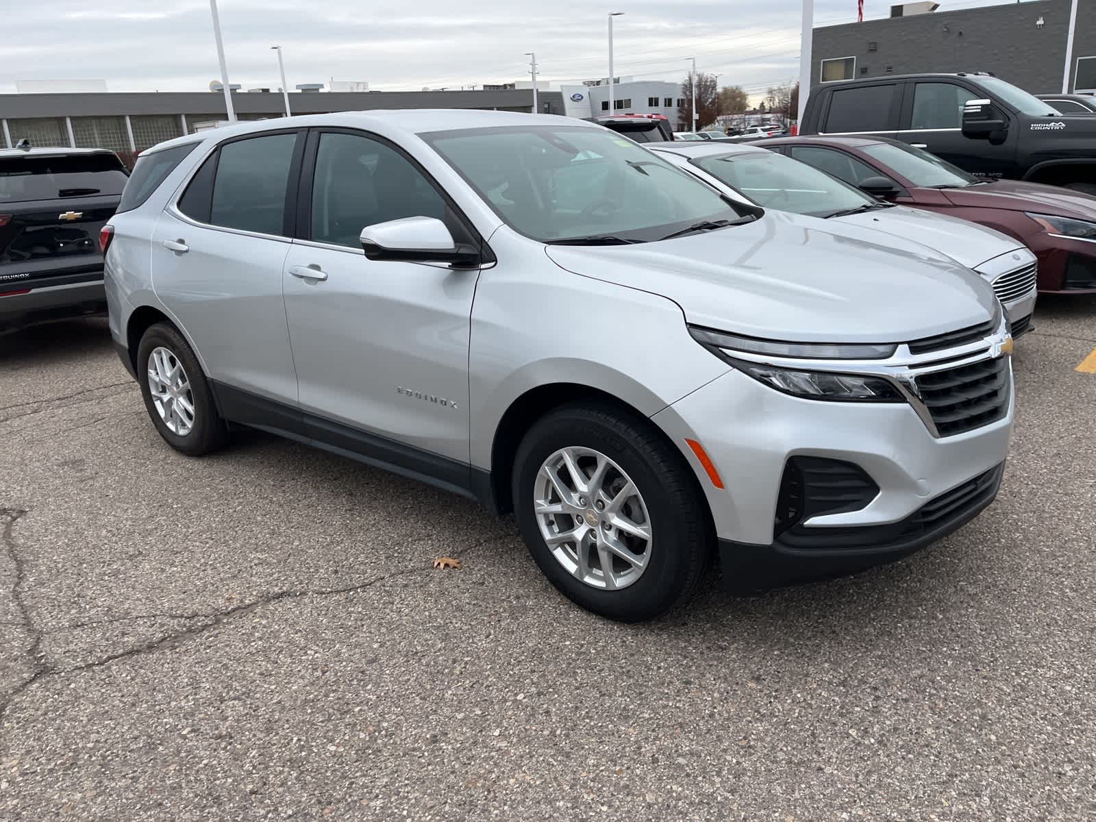 Thumbnail: 2022 Chevrolet Equinox - 21