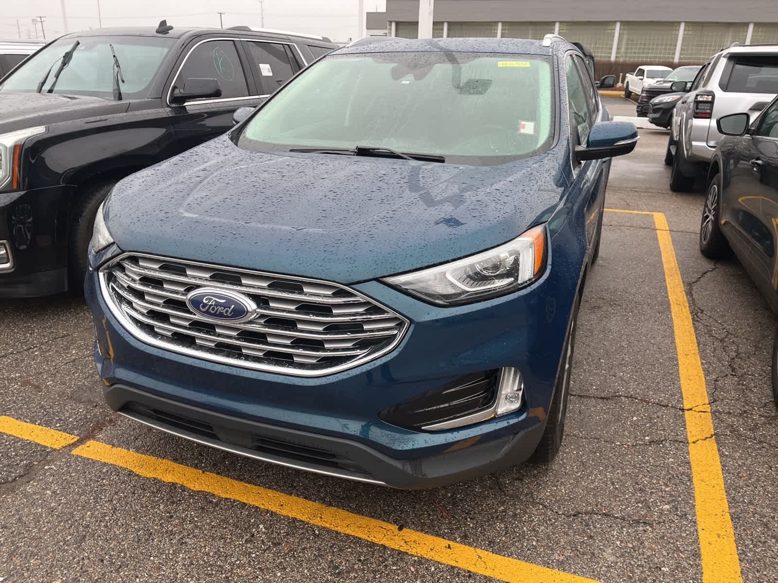 Thumbnail: 2020 Ford Edge - 4
