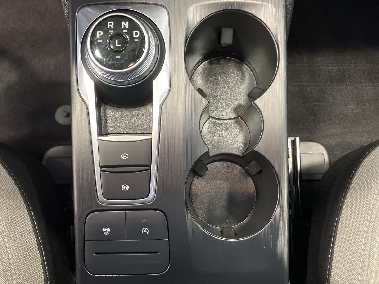 Thumbnail: 2022 Ford Escape - 15