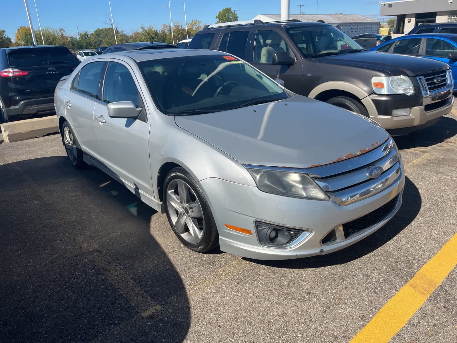 Thumbnail: 2010 Ford Fusion - 19