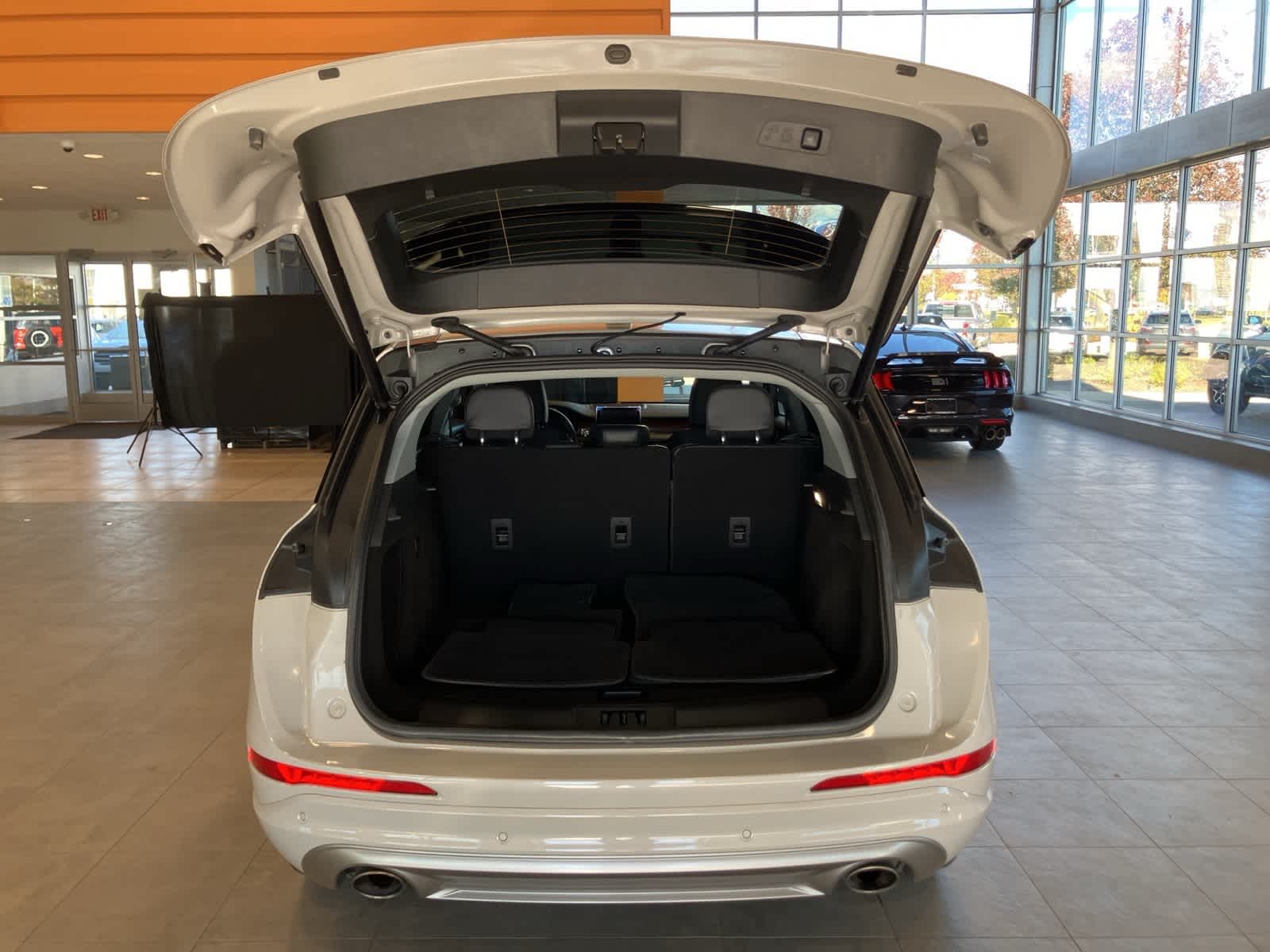 Thumbnail: 2022 Lincoln Corsair - 28