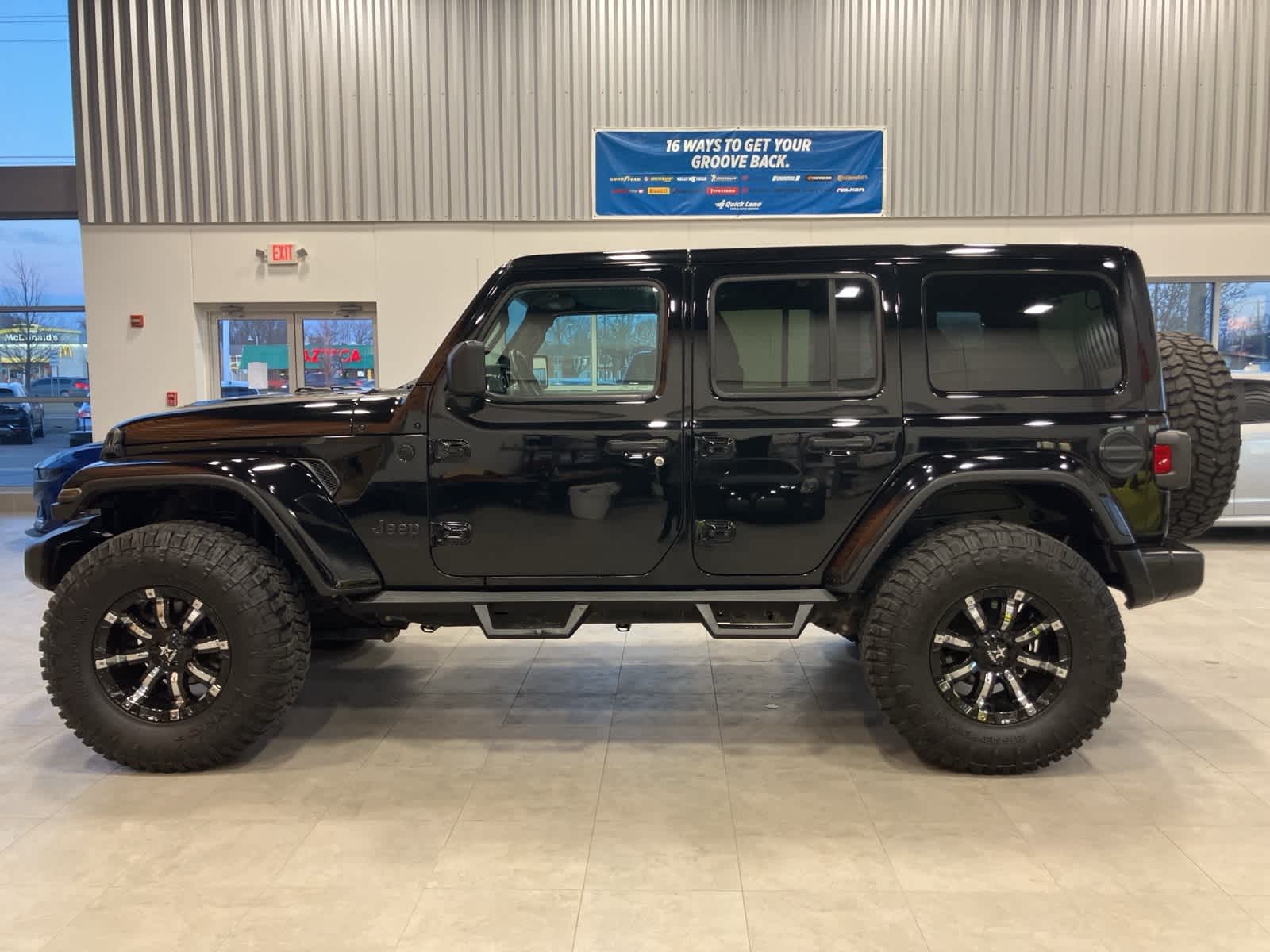Thumbnail: 2021 Jeep Wrangler - 8