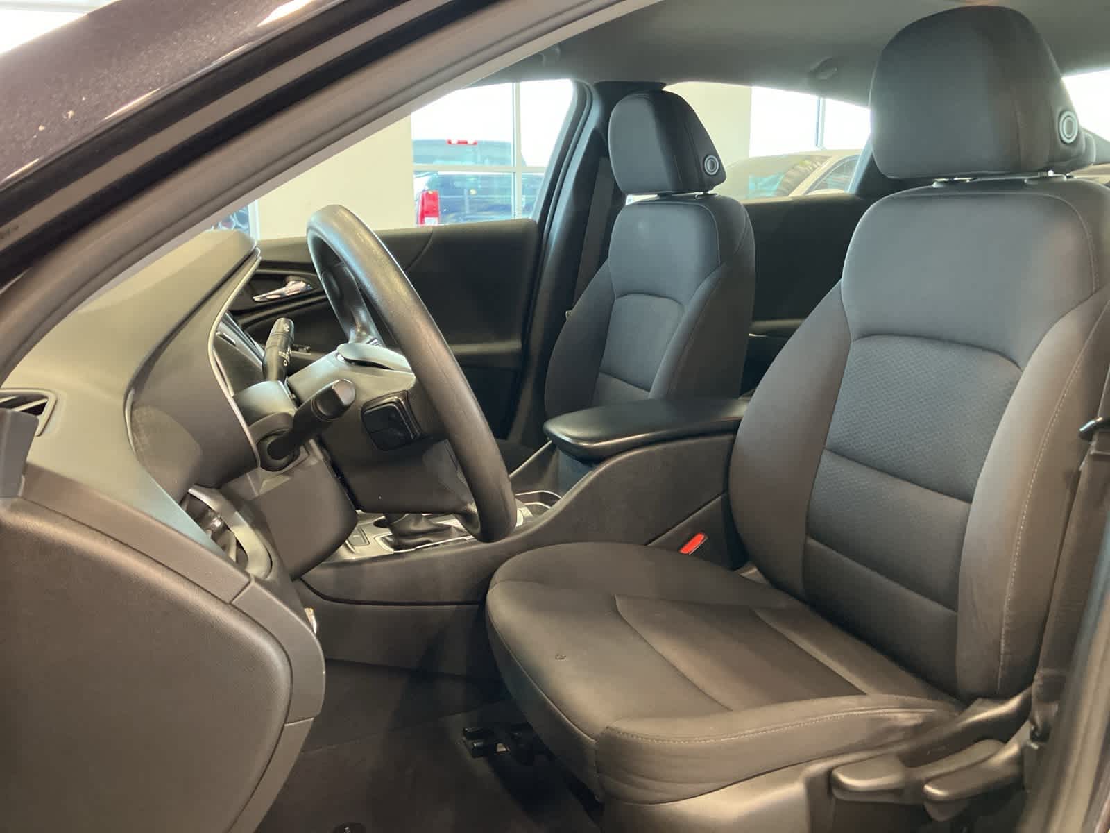 Thumbnail: 2023 Chevrolet Malibu - 10