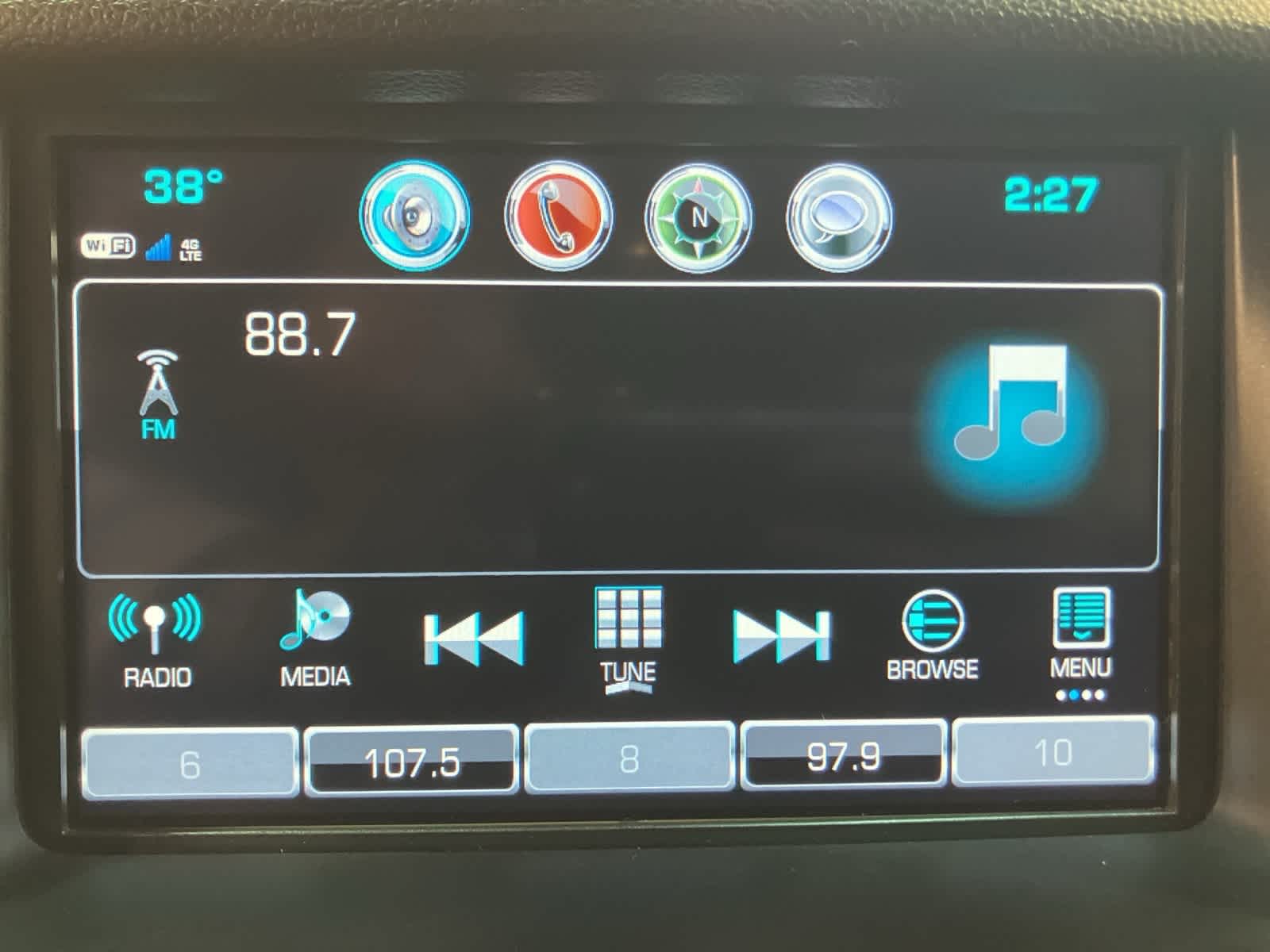 Thumbnail: 2019 Chevrolet Tahoe - 21