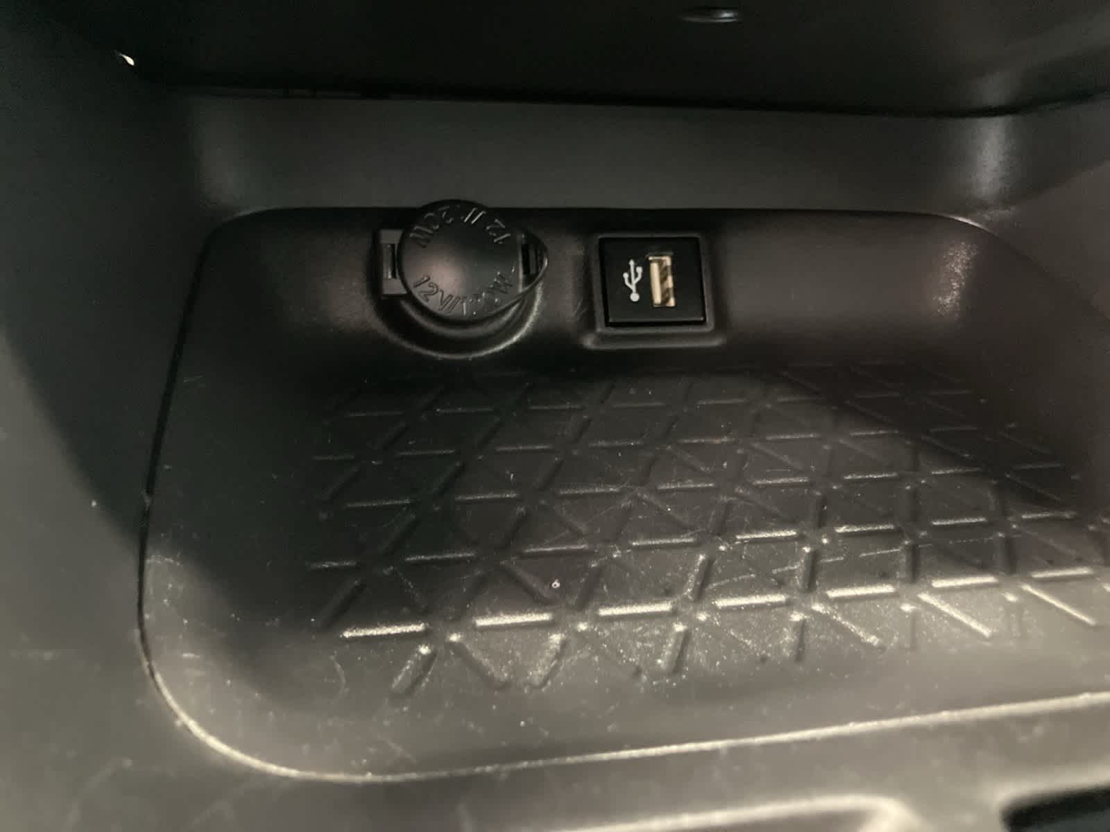 Thumbnail: 2024 Toyota RAV4 - 17