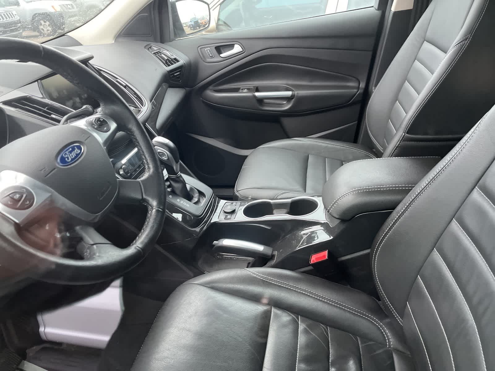 Thumbnail: 2015 Ford Escape - 27