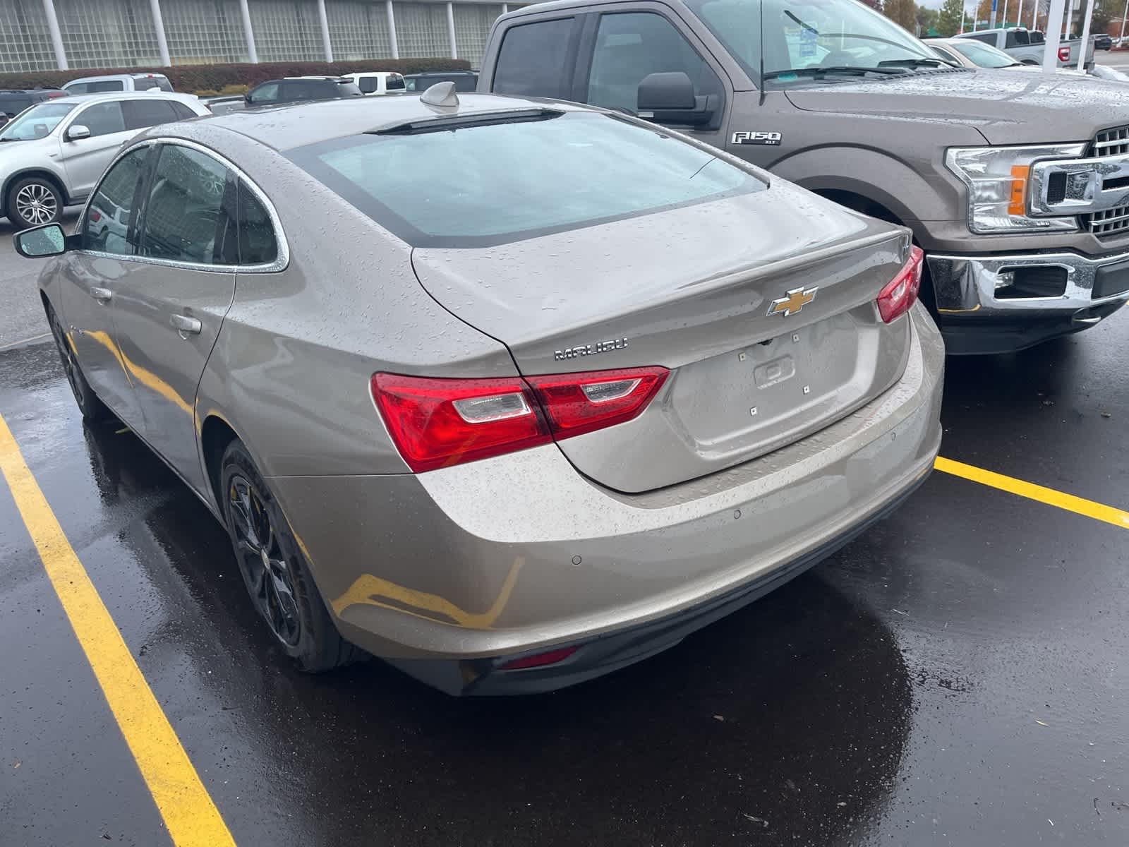 Thumbnail: 2024 Chevrolet Malibu - 9