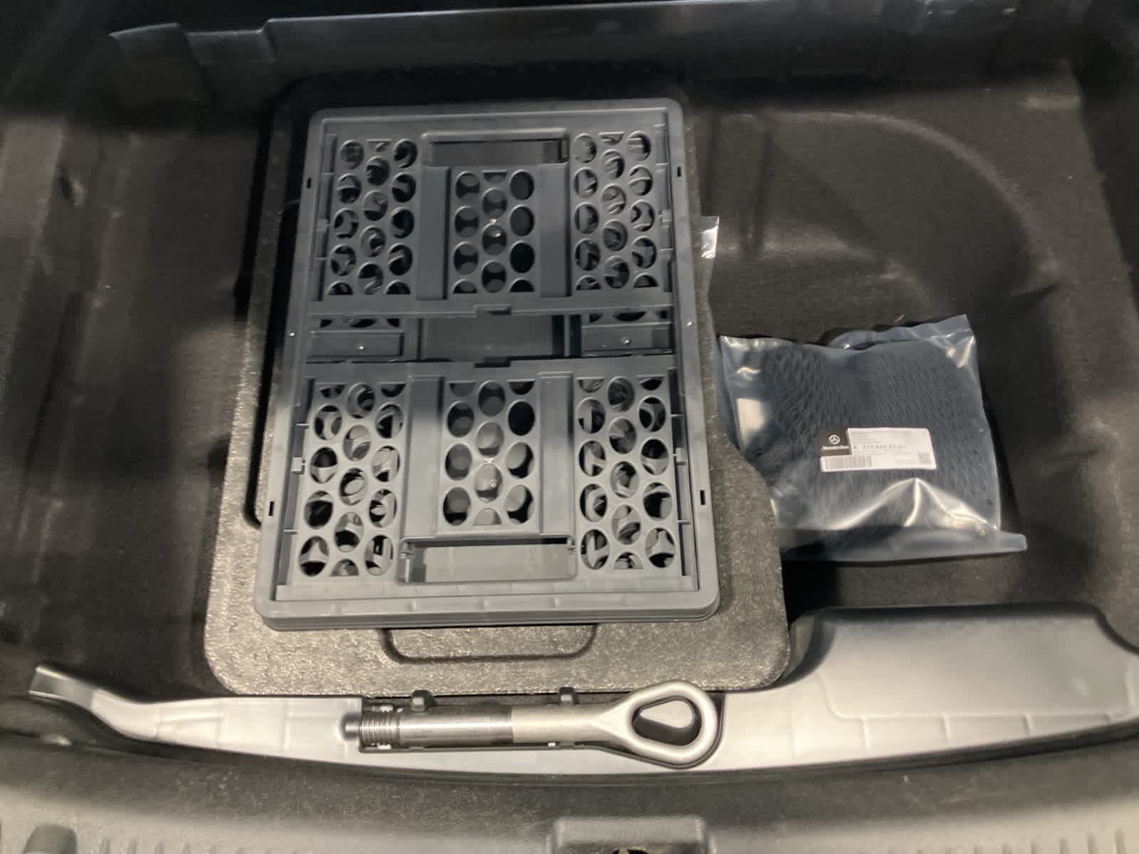 Thumbnail: 2022 Mercedes-Benz E-Class - 35