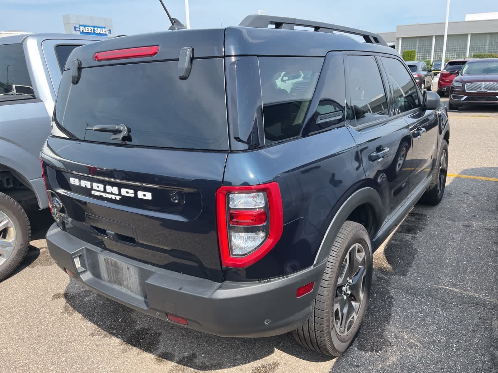 Thumbnail: 2022 Ford Bronco Sport - 11