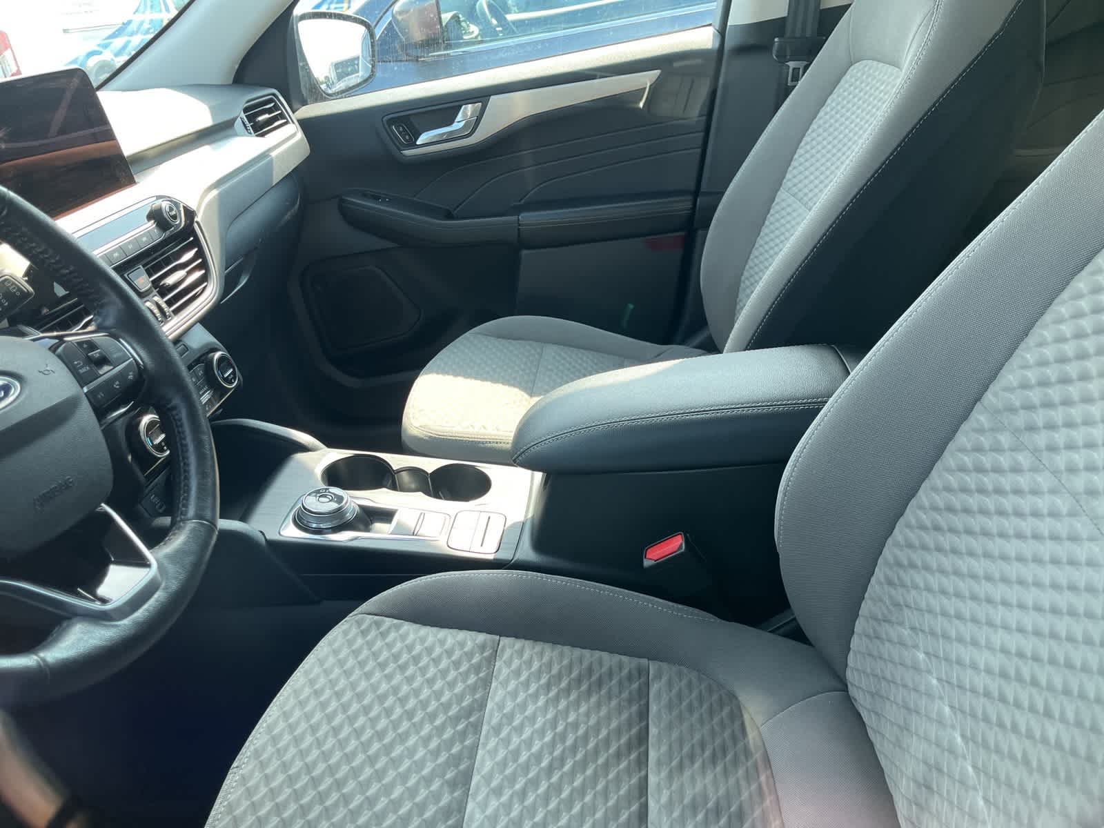 Thumbnail: 2021 Ford Escape - 23