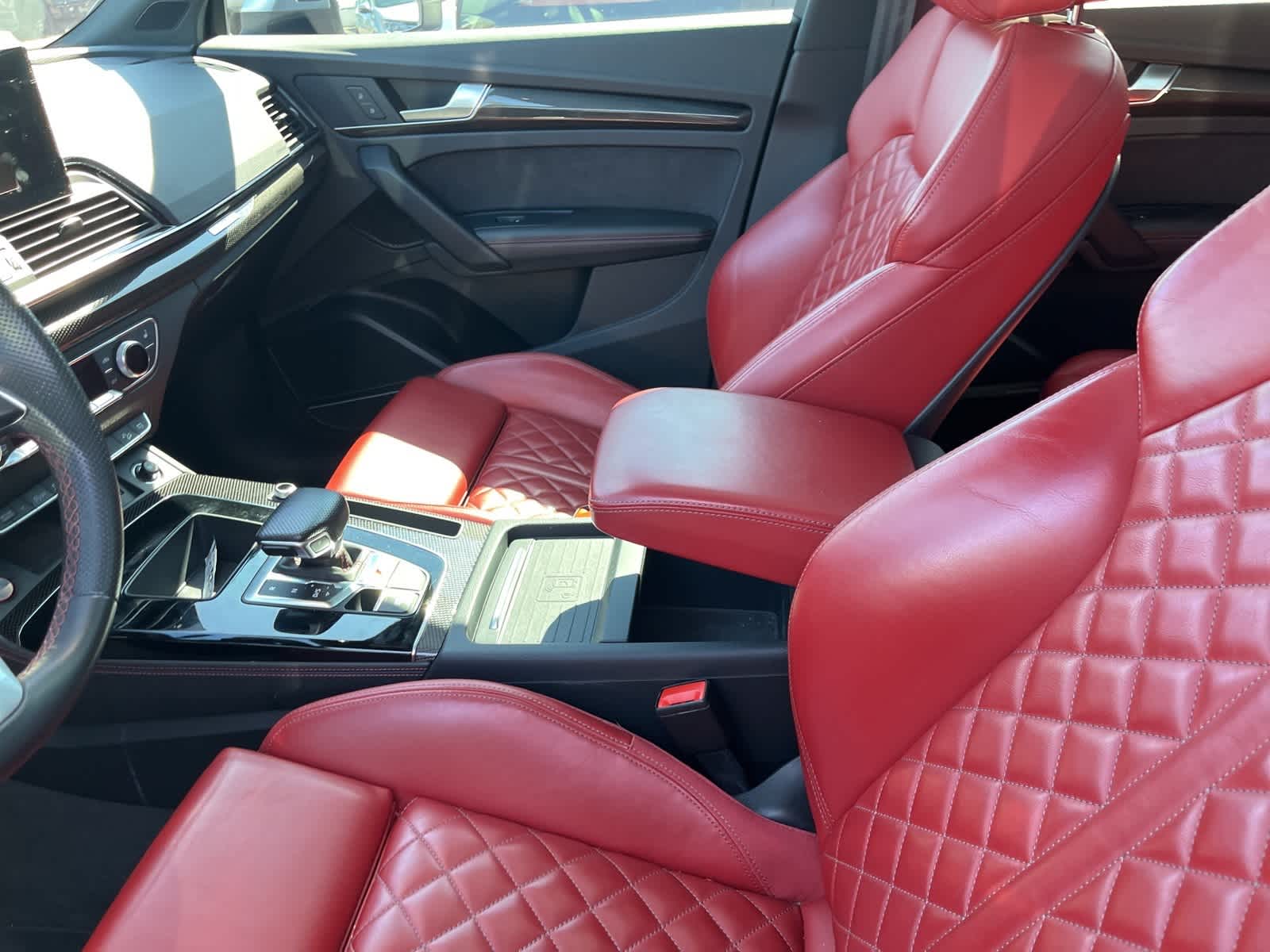 Thumbnail: 2021 Audi SQ5 - 25