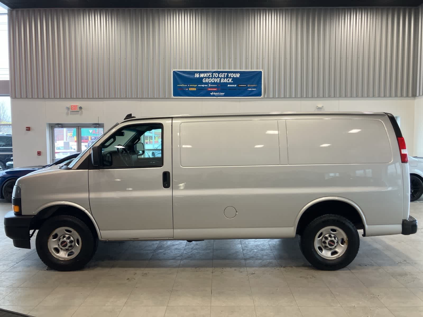 Thumbnail: 2021 GMC Savana - 8