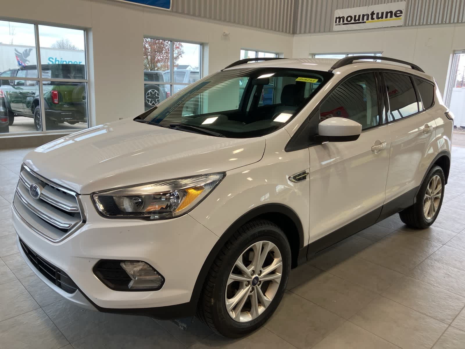 Thumbnail: 2018 Ford Escape - 1