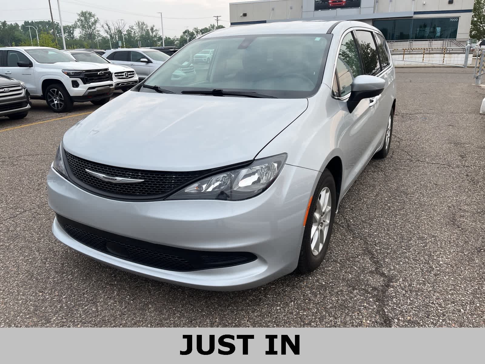 2022 Chrysler Voyager LX -
                  Sterling Heights, MI